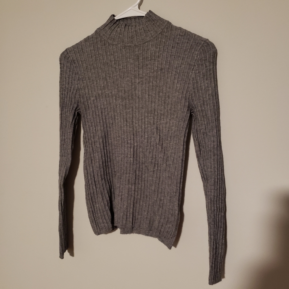Forever 21 Gray Woman's Turtle Neck Sweater